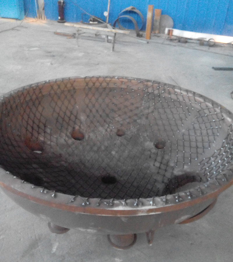 鋼襯塑儲罐的優(yōu)越性能有三點: 鋼襯塑儲罐的優(yōu)越性能有三點: