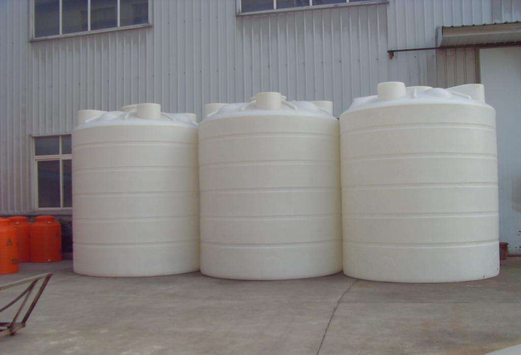 全塑儲罐的特性: 全塑儲罐的特性: