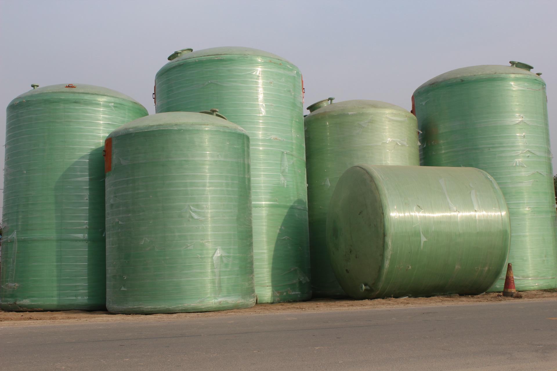 聚丙烯儲罐特點: 聚丙烯儲罐特點: